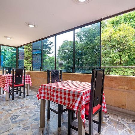 Hotel Barcelona Estadio 메딜린 외부 사진